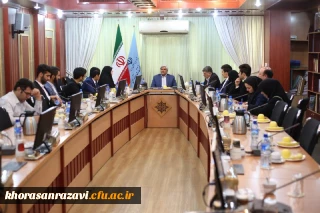 هیئت رئیسه  دور هفتم مجلس دانش آموزی کشور با حضور در وزارت علوم با دکتر محمد فرهادی   وزیر علوم، تحقیقات و فناوری  دیدار و گفتگو کرد.