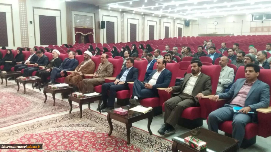 طی مراسمی با حضور سرپرست دانشگاه فرهنگیان ،دکتر مهر محمدی از عوامل اجرایی قران وعترت تقدیرنمود