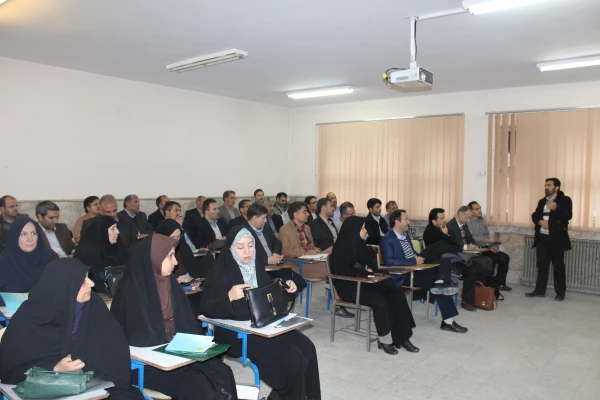 برگزاری دوره  آسیب شناسی فضای مجازی