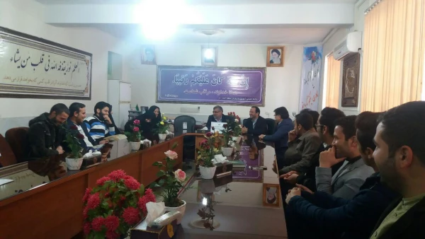 مدیر امور پردیس های دانشگاه فرهنگیان خراسان رضوی در آموزش و پرورش منطقه احمدآباد:

 نومعلمان فارغ التحصیل شده دانشگاه فرهنگیان، سفیران تحول در آموزش و پرورش هستند 2