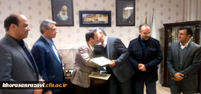 مدیرکل بهزیستی استان خراسان رضوی درجلسه ی تبادل تفاهم نامه ی همکاری با دانشگاه فرهنگیان:

دانشجو معلمان سفیران سلامت اجتماعی هستند