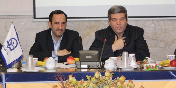 دکتر حسینی در نشست با اساتید دانشگاه فرهنگیان:
آموزش و پرورش نقش اصلی را در طرح تقسیم کار ملی برای کنترل و کاهش آسیب های اجتماعی دارد