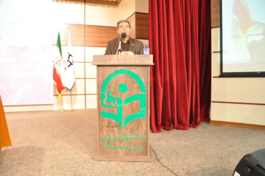 معاون اجتماعی، سیاسی، امنیتی استاندار خراسان رضوی:

سیستم دانش آموز و معلم محور در کنترل و کاهش خشم تاثیر گذار است 2