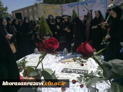 مزار شهدای دانشگاه فرهنگیان توسط دانشجومعلمان گلباران شد