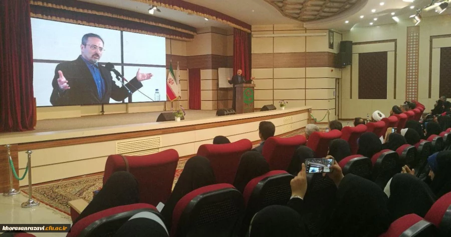 دکتر مهرمحمدی در اختتامیه اردو حیات طیبه عنوان کرد:
یک معلم موفق باید از دو هوش تجربی و تاملی برخوردار باشد