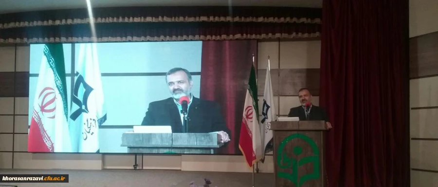 استاندار خراسان رضوی در مراسم فارغ التحصیلی دانشجومعلمان ورودی 92:
دانش آموزان را مدرک گرا تربیت نکنید