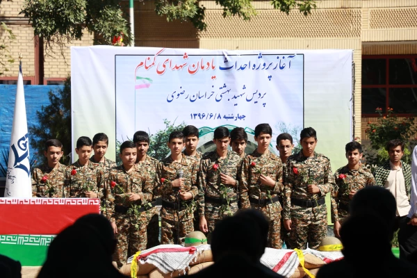 مدیر امور پردیس های دانشگاه فرهنگیان خراسان رضوی:
مزارشهدا مکانی برای تجدید بیعت دانشجومعلمان