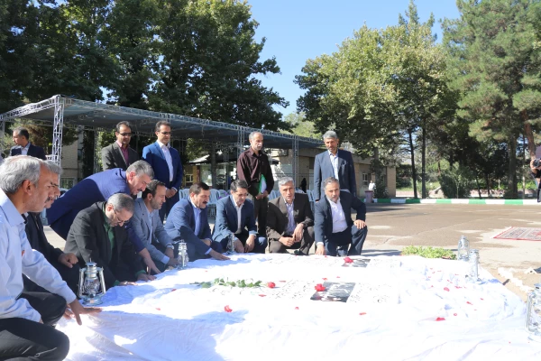 مدیر کل آموزش و پرورش خراسان رضوی:
حضور شهدای گمنام فضای دانشگاه را دگرگون کرده است