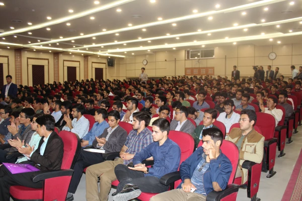 در مقابله با تهدیدات باید رویکرد دانش بنیان داشته باشیم 3