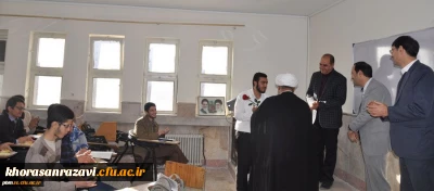 به مناسبت روز دانشجو انجام شد:
دیدار مسئولان پردیس شهید بهشتی با دانشجویان در کلاس های درس