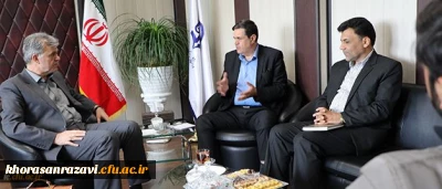 در دیدار نماینده مردم شهرستان گناباد با دکتر خنیفر مطرح شد:
در راستای تحقق برنامه های توسعه ای دانشگاه فرهنگیان، شهرستان گناباد آماده پذیرش دانشجو معلم است