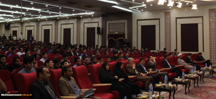 سرپرست امور پردیس های خراسان رضوی در آیین گرامیداشت هفته سرآمدی آموزش:
جامعه ی خوشبخت جامعه ای است که از سرمایه تکریم و کرامت برخودار باشد