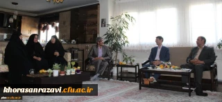 همزمان با هفته بزرگداشت مقام معلم انجام شد:
دیدار سرپرست دانشگاه فرهنگیان خراسان رضوی با دو تن از پیشکسوتان دانشگاه