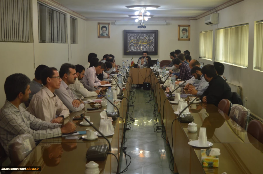 دومین گزارش تصویری پنجمین دوره اردوی معرفتی آموزشی حیات طیبه در مشهد مقدس
 35