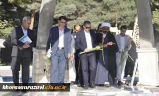 ادای احترام شرکت کنندگان در دوره «چگونگی تألیف کتاب های درسی دانشگاهی» به مقام والای شهدای گمنام