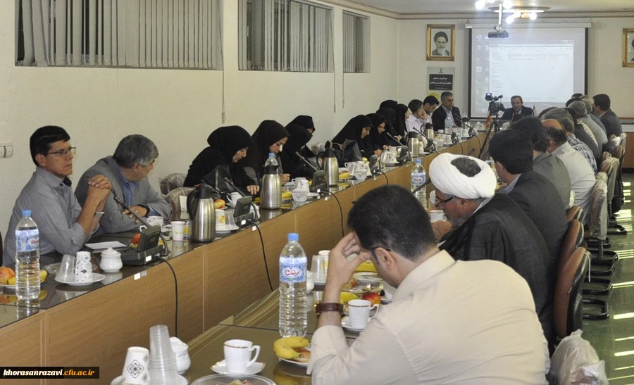 معاون پژوهش و فناوری دانشگاه فرهنگیان در خراسان رضوی:
حمایت از پژوهش و پژوهشگران باید به گفتمان و مطالبه تبدیل شود 2