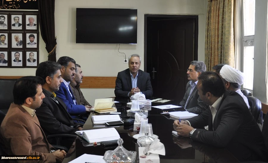 باید دانشجویانی تربیت کنیم که دارای معیارهای اصلی یک انسان متدین باشند