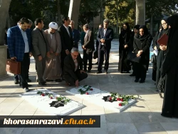 شرکت کنندگان در دوره های آموزشی کشوری به مقام شهدا اداری احترام کردند 2