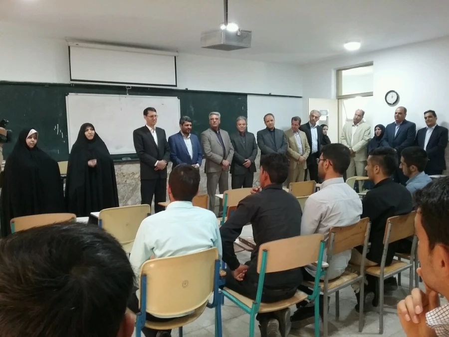 سرپرست دانشگاه فرهنگیان خراسان رضوی:

معلم کمک کننده به سلامت جامعه است 2