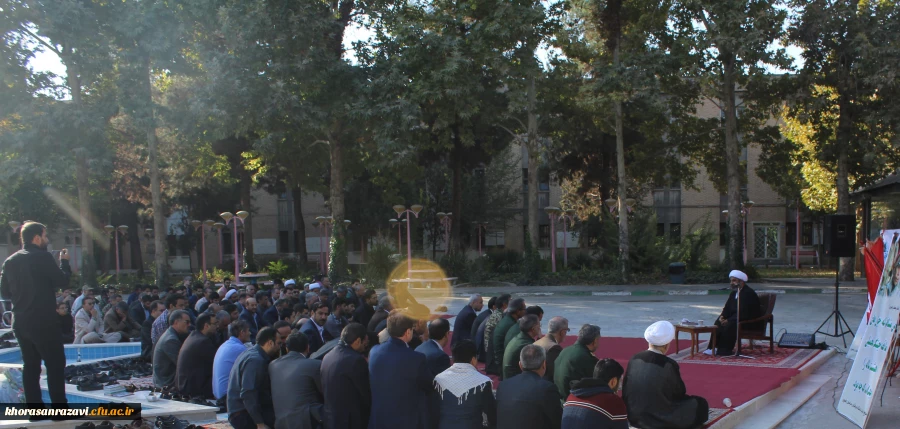 همزمان با هفته دفاع مقدس برگزار شد
آیین غبارروبی گلزار شهدای گمنام پردیس شهید بهشتی دانشگاه فرهنگیان خراسان رضوی 2
