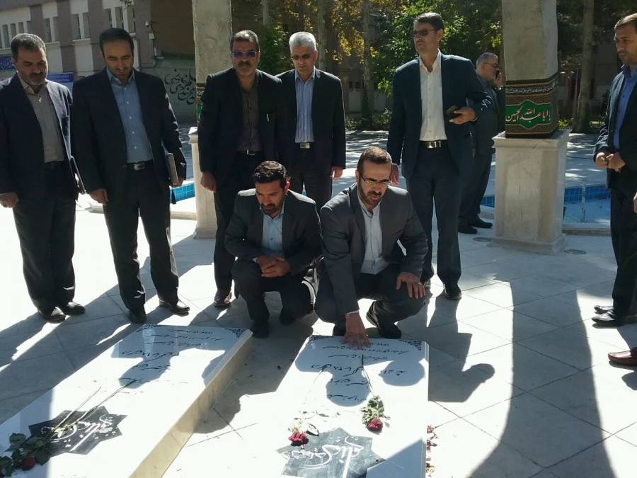 مشاور رئیس دانشگاه و مدیر کل حراست دانشکاه فرهنگیان:

دانشگاه فرهنگیان خراسان رضوی یکی از کم حاشیه ترین دانشگاه های کشور است 3