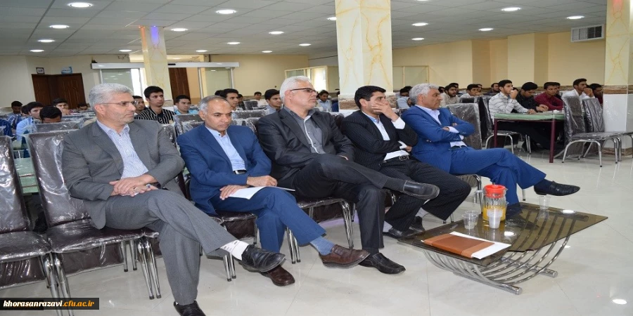 جلسه توجیهی دانشجویان جدید الورود با حضور مسئولین و کارشناسان دانشگاه فرهنگیان سبزوار