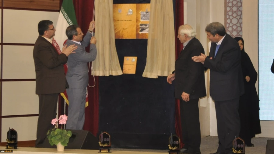 در آیین نکوداشت یکصدمین سال تأسیس تربیت معلم در خراسان رضوی صورت گرفت؛
تجلیل از شش نسل از استادان این دانشگاه  2