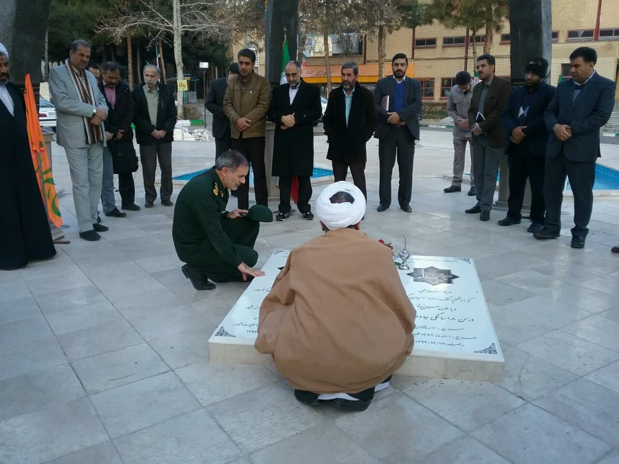 به میزبانی پایگاه بسیج دانشگاه فرهنگیان شهید بهشتی مشهد برگزار شد
جلسه شورای کانون بسیج اداره کل آموزش و پرورش خراسان رضوی 2