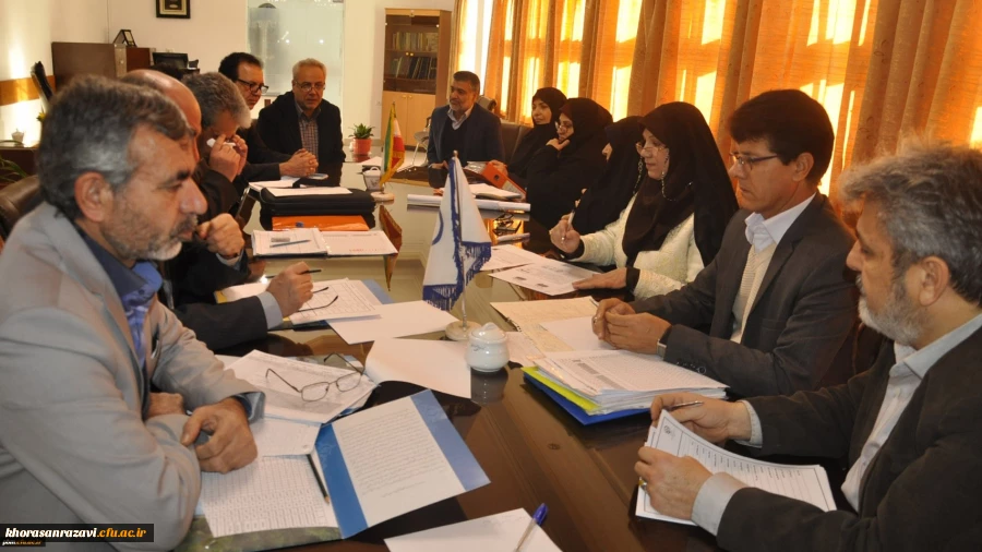 در جلسه مدیران گروه های آموزشی استان خراسان رضوی بررسی شد:
حوزه فعالیت ها و اختیارات مدیران گروه ها