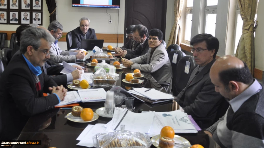 در جلسه مدیران گروه های آموزشی استان خراسان رضوی بررسی شد:
حوزه فعالیت ها و اختیارات مدیران گروه ها
