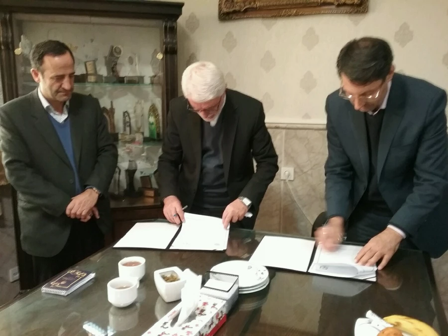 انعقاد تفاهم نامه همکاری بین دانشگاه فرهنگیان خراسان رضوی و موسسه آموزش عالی فردوس مشهد 4