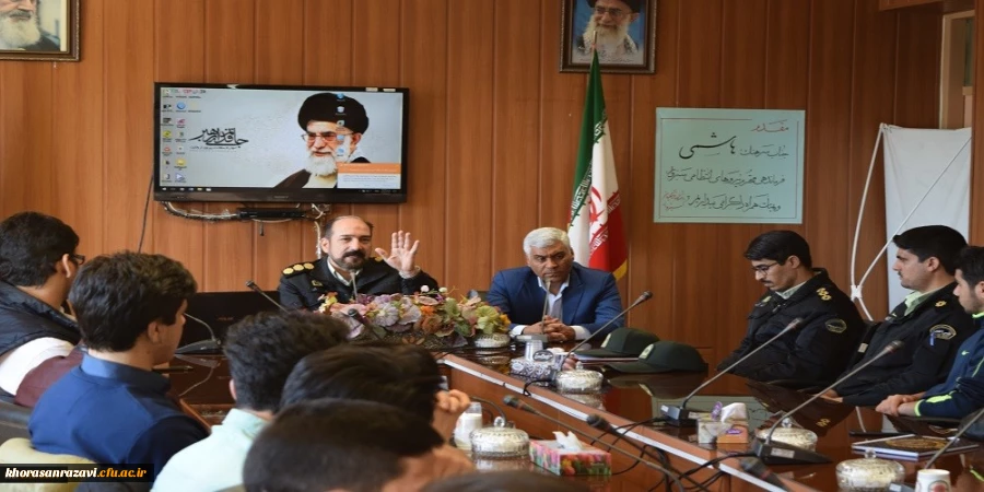 با حضور فرمانده نیروی انتظامی شهرستان سبزوار صورت پذیرفت؛
کارگاه آموزشی آسیب ها و تهدیدها