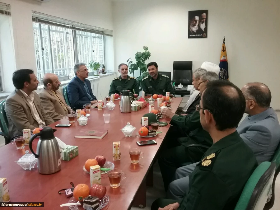 دیدار پرسنل دانشگاه فرهنگیان خراسان رضوی با مسئول بسیج فرهنگیان  خراسان رضوی