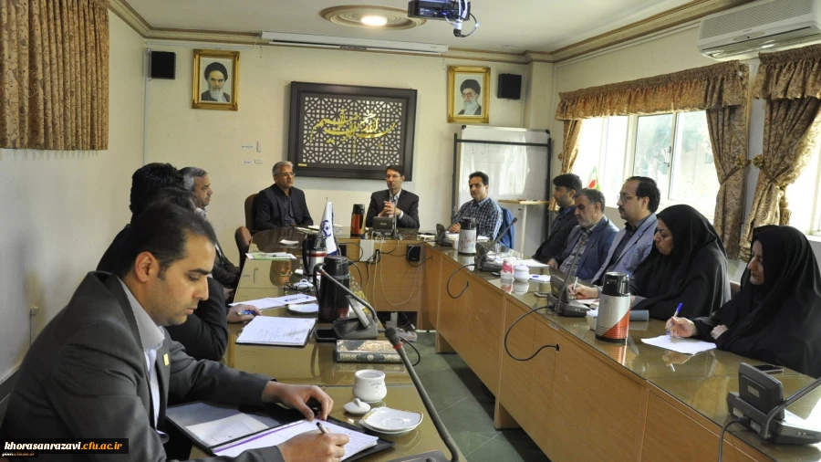 در جلسه عاملان مالی دانشگاه فرهنگیان استان
مدیر امور پردیس های خراسان رضوی بر دقت و مراقبت در صرف هزینه های بیت المال تأکید کرد