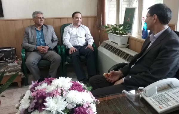 انتخاب دانشجو معلمان مستعد دانشگاه فرهنگیان استان جهت گویندگی در صدا و سیمای خراسان رضوی