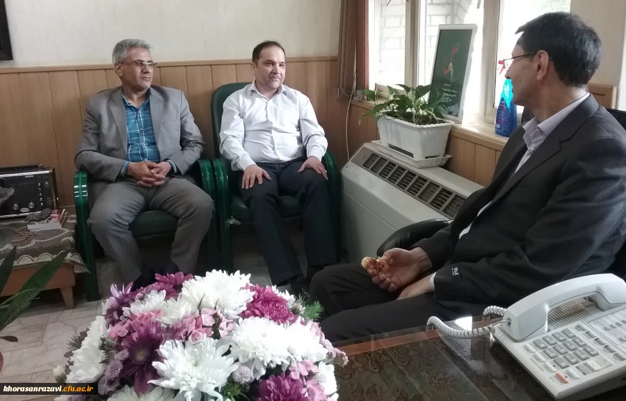 انتخاب دانشجو معلمان مستعد دانشگاه فرهنگیان استان جهت گویندگی در صدا و سیمای خراسان رضوی