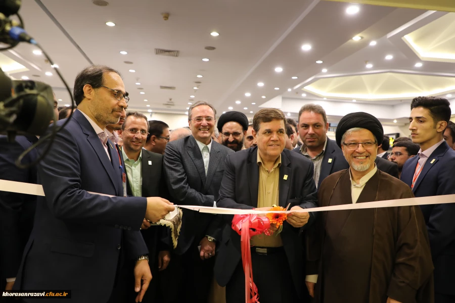 بازدید رئیس دانشگاه فرهنگیان کشور از غرفه دانشگاه فرهنگیان خراسان رضوی