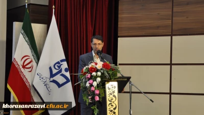 مدیر امور پردیس های دانشگاه فرهنگیان خراسان رضوی:
معلم ناخدای کشتی مدرسه و رستم شاهنامه تعلیم و تربیت است