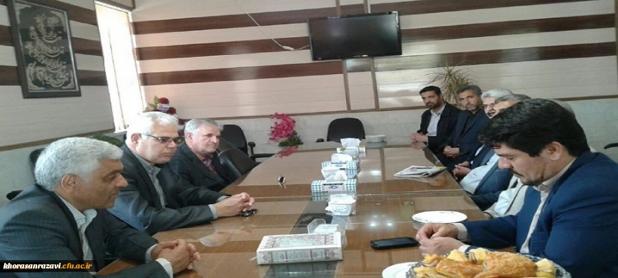 نشست روسای دانشگاه فرهنگیان سبزوار و آموزش و پرورش شهرستان جوین در حاشیه دیدار با مدارس نومعلمان منطقه