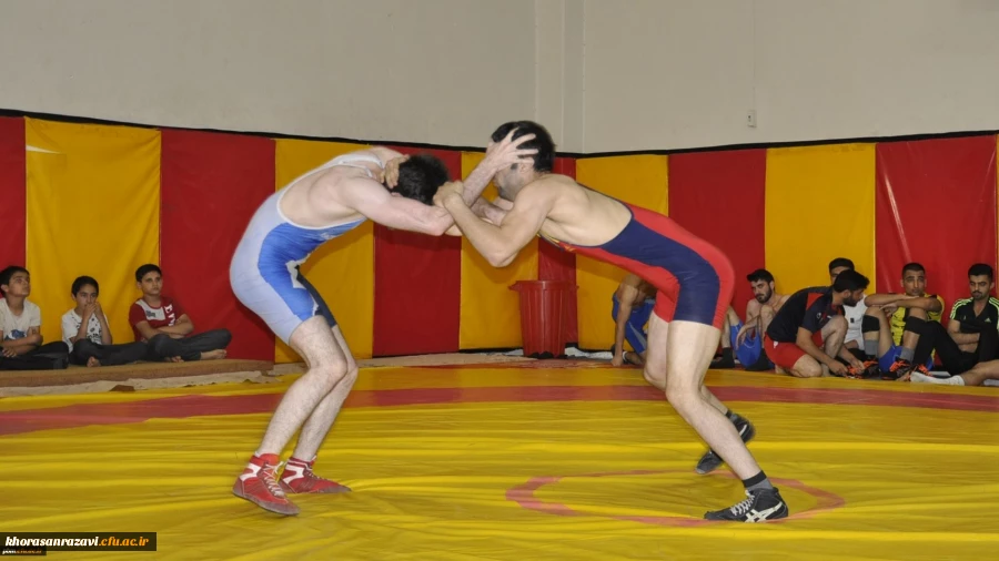 پایان مسابقات کشتی آزاد انتخابی تیم پردیس شهید بهشتی مشهد