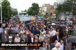 همگام و همراه با امت حزب الله و در پاسخ به ندای رهبر معظم انقلاب صورت گرفت:
حضور اساتید ، کارکنان و دانشجویان واحد دانشور در راهپیمایی روز جهاانی قدس