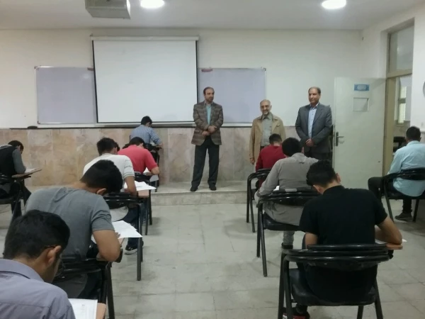 بازدید مدیر امور پردیس های دانشگاه فرهنگیان خراسان رضوی از حوزه برگزاری امتحانات پردیس شهید بهشتی 3