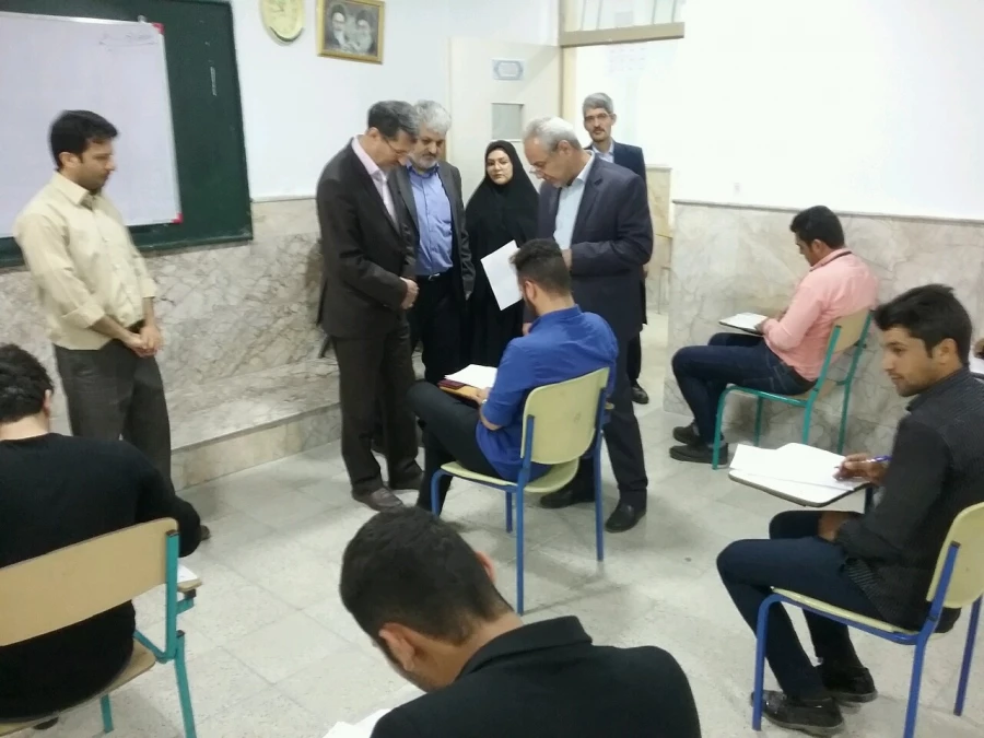 بازدید مدیر امور پردیس های دانشگاه فرهنگیان خراسان رضوی از حوزه برگزاری امتحانات پردیس شهید بهشتی 5