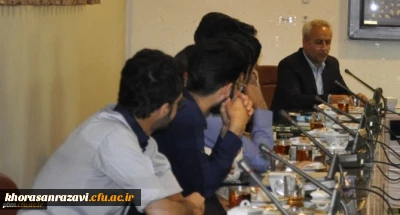 توسط معاون آموزشی، پژوهشی و فرهنگی پردیس شهید بهشتی انجام شد:
ارائه افتخارات پژوهشی دانشگاه فرهنگیان خراسان رضوی در سال گذشته