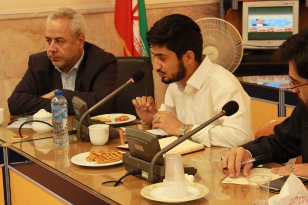 رئیس فراکسیون فرهنگیان مجلس شورای اسلامی:
مطالبات دانشجویان باید در جهت رشد و شکوفا شدن دانشگاه فرهنگیان باشد 2