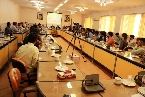 رئیس فراکسیون فرهنگیان مجلس شورای اسلامی:
مطالبات دانشجویان باید در جهت رشد و شکوفا شدن دانشگاه فرهنگیان باشد 2