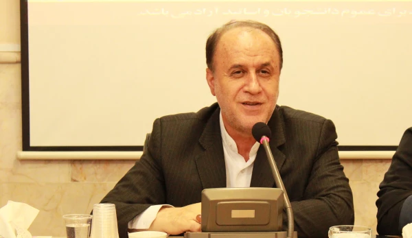 مطالبات دانشجویان باید در جهت رشد و شکوفا شدن دانشگاه فرهنگیان باشد