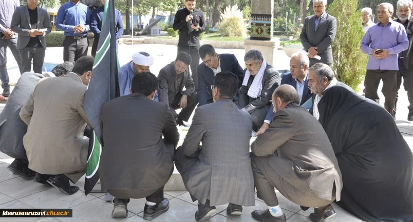 ادای احترام استادان، دانشجویان و کارکنان پردیس شهبد بهشتی به مقام والای شهدا