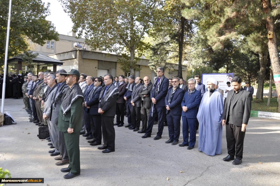 گزارش تصویری از صبحگاه مشترک در پردیس شهید بهشتی به مناسبت هفته دفاع مقدس