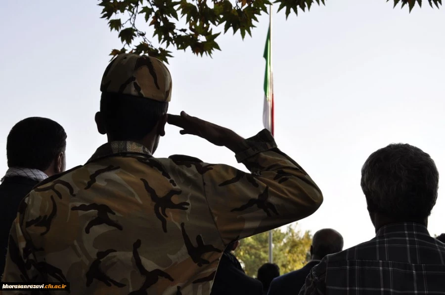 همزمان با هفته دفاع مقدس انجام شد؛
برگزاری مراسم صبحگاه مشترک در پردیس شهید بهشتی خراسان رضوی 3